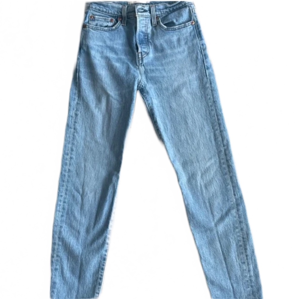 Levi’s Wedgie Fit Size 25